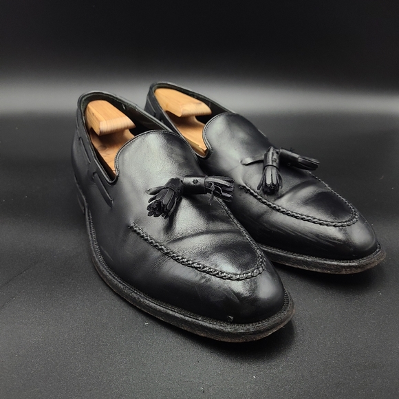 Size 11 | Johnston & Murphy Black Tassel Loafers - Picture 7 of 10